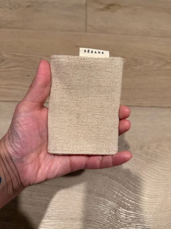 Sézane Natural Linen Snap Wallet NWOT - Picture 3 of 4